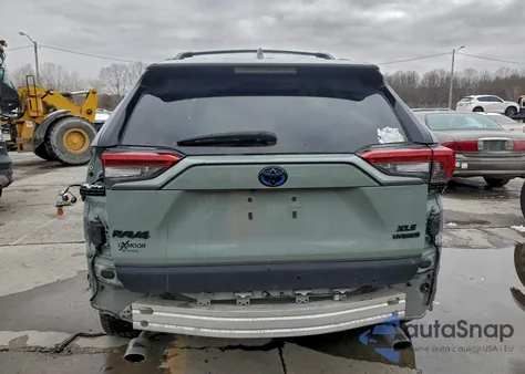 2022 Toyota Rav4 Xle из США, поврежденный, VIN 4T3RWRFV3NU075565